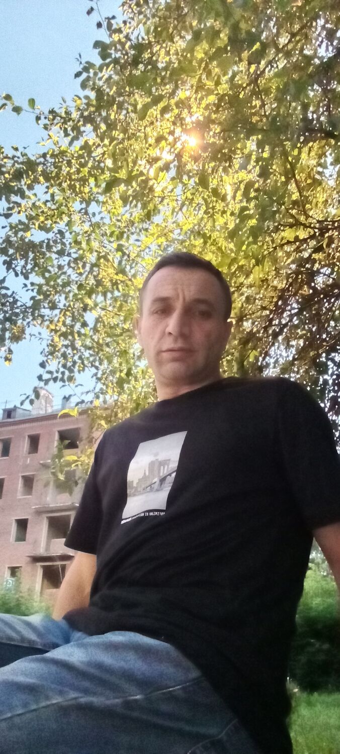  54687382  Odem, 41 ,    