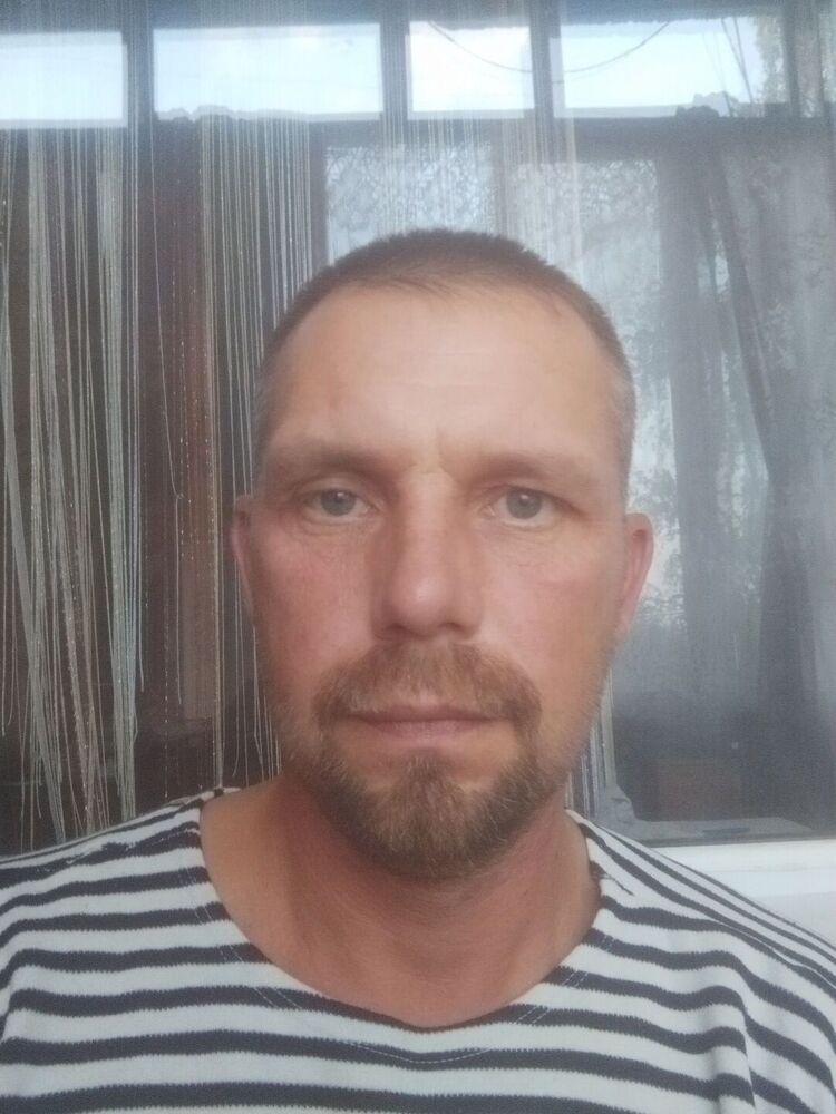  37708692  , 44 ,    