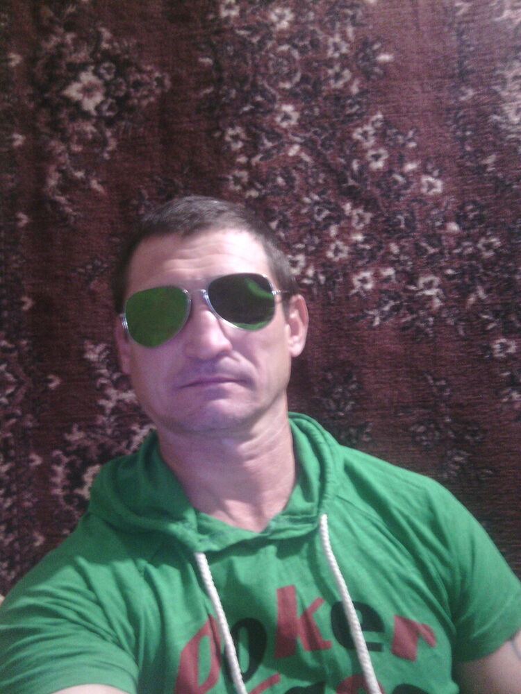  22224542  Grei, 49 ,     