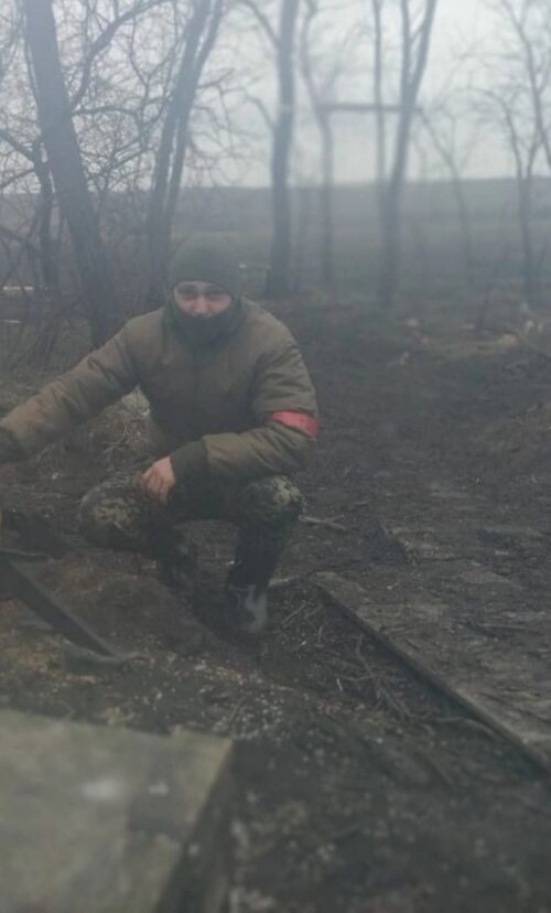  40111722  Ruslan, 29 ,    