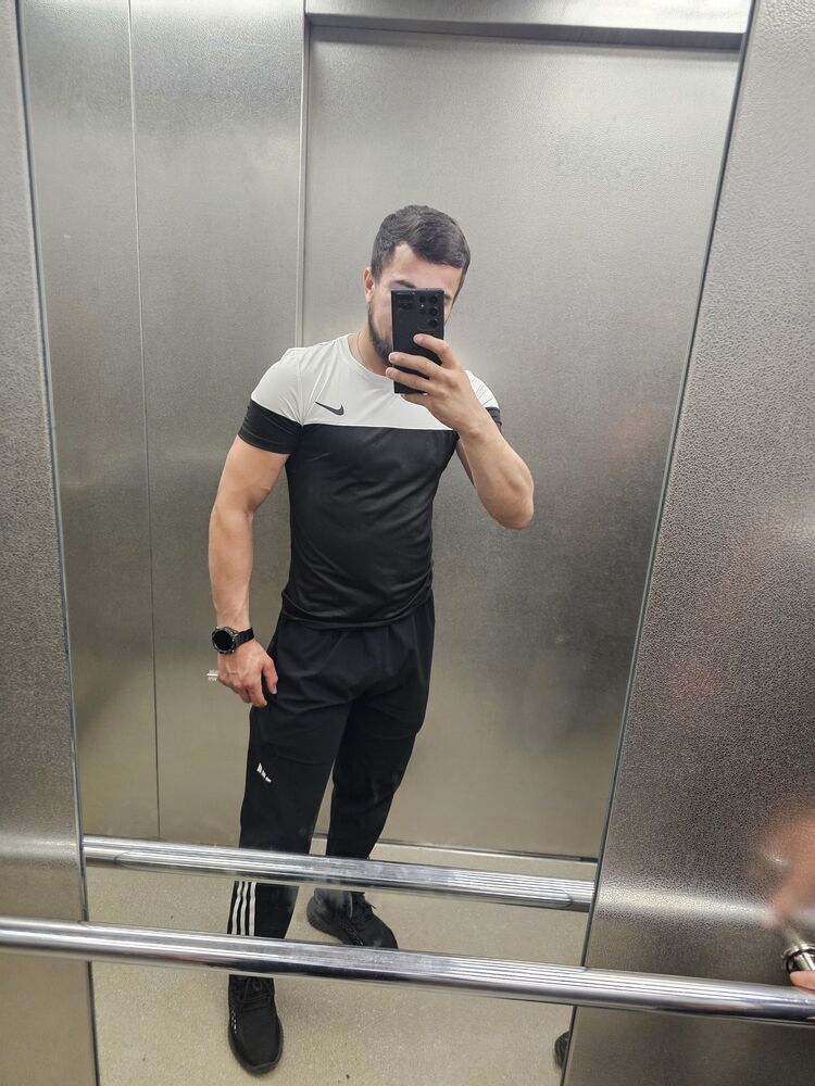  44303162  , 26 ,    