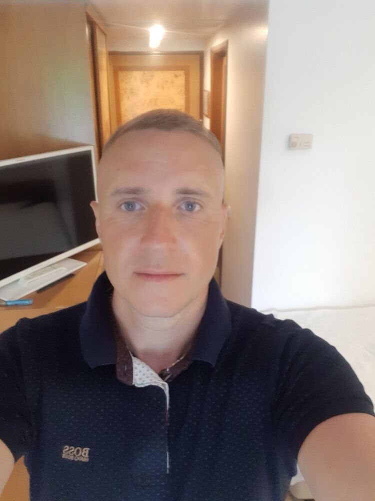  54152922  , 44 ,    -