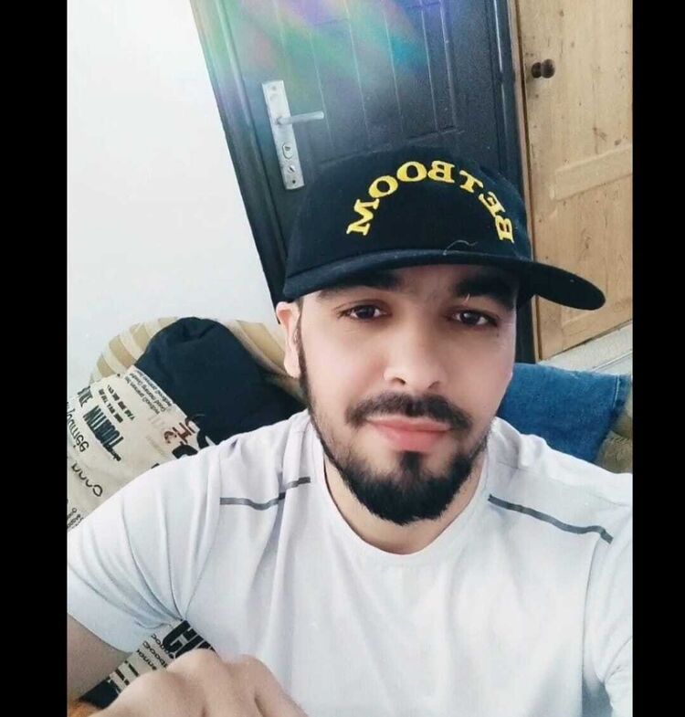 ,   Amir, 35 ,   ,   