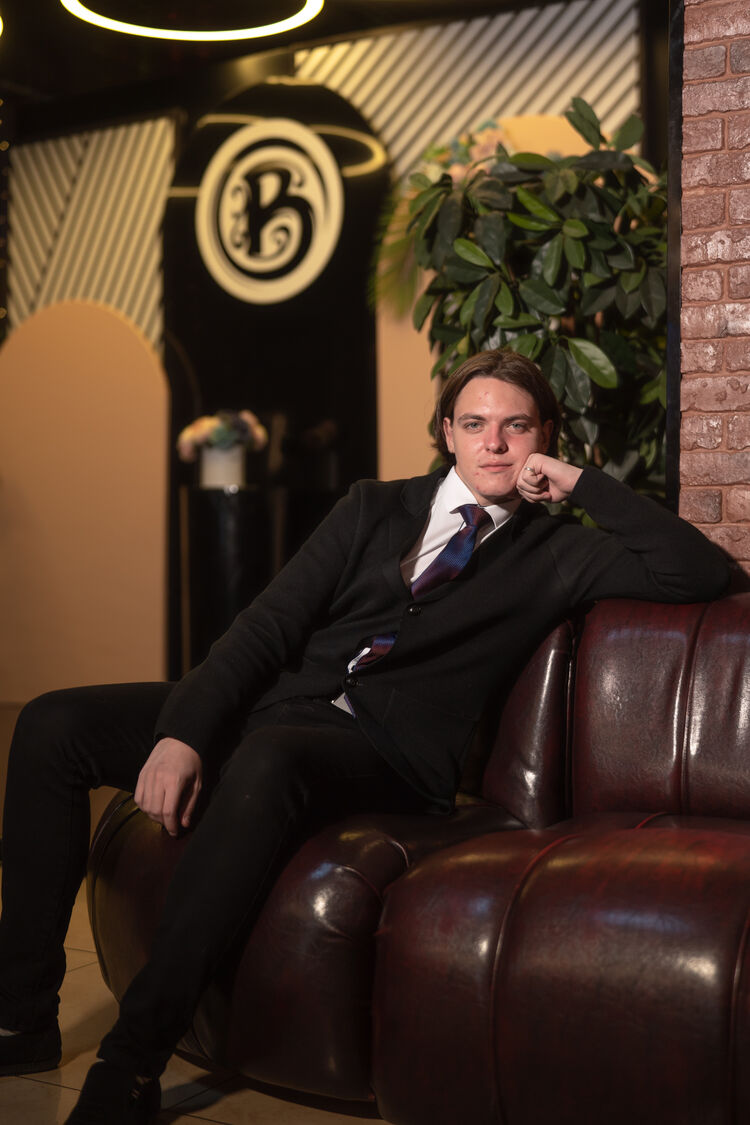  ,   Kirill, 21 ,     , 