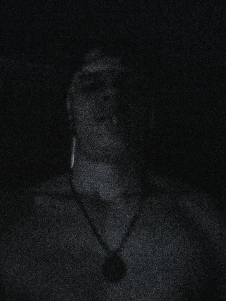  33857372  , 24 ,    