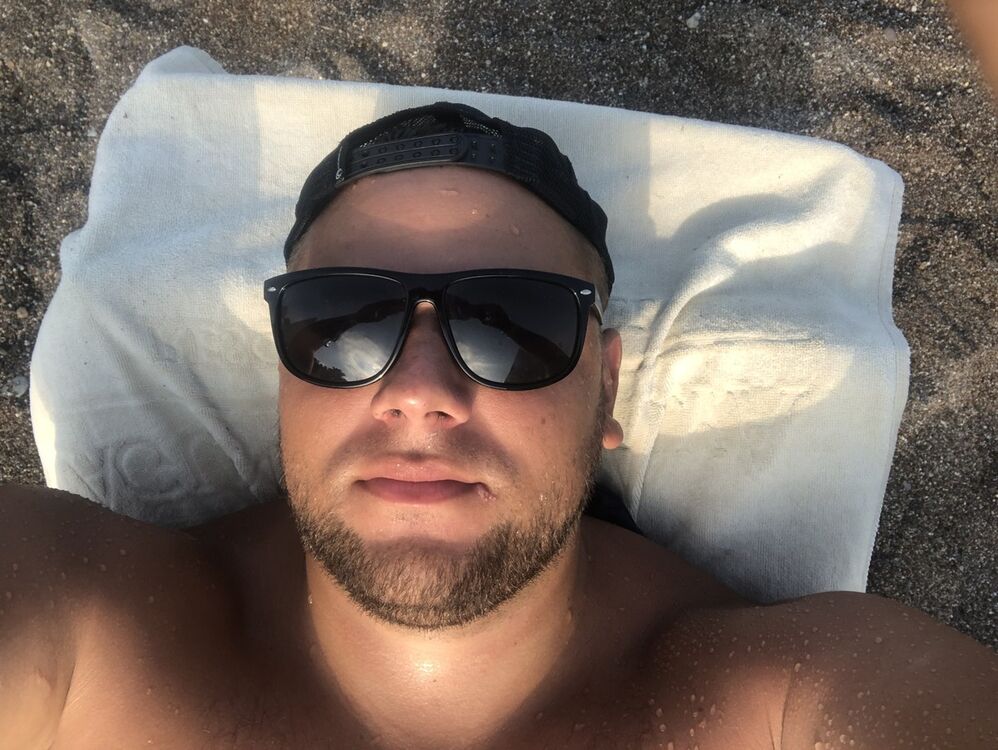  17031442  Ruslan, 32 ,    