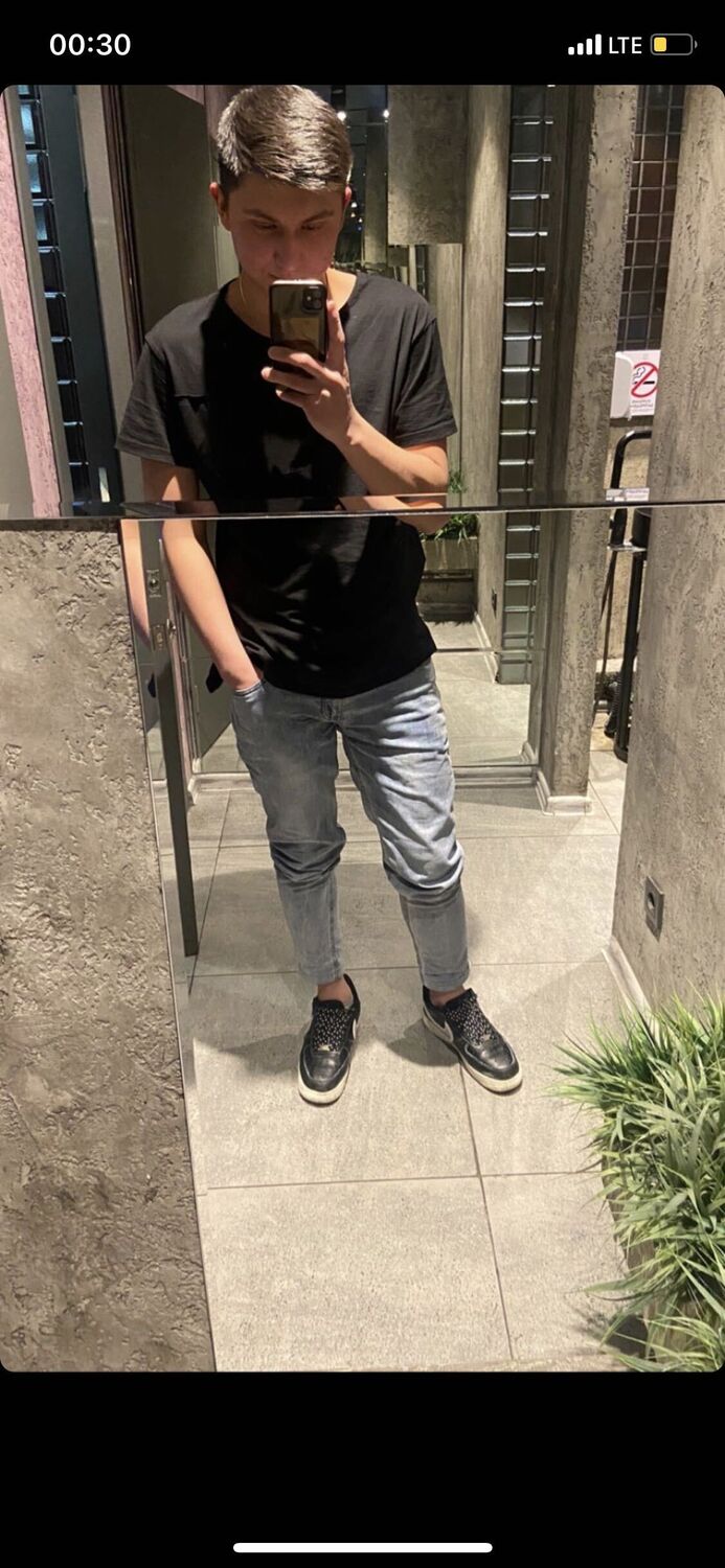  33437242  , 27 ,    