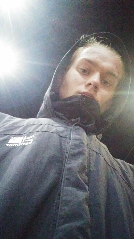  24074812  , 23 ,    