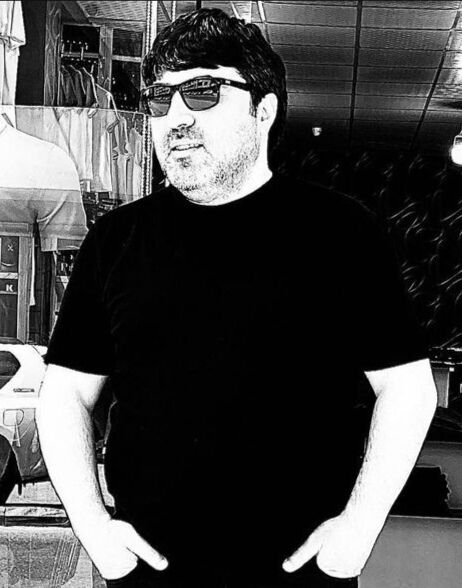  44584102  Zurab, 38 ,    