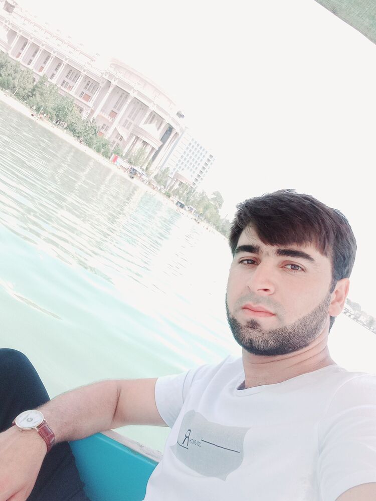  ,   Izzatullo, 31 ,     , c 
