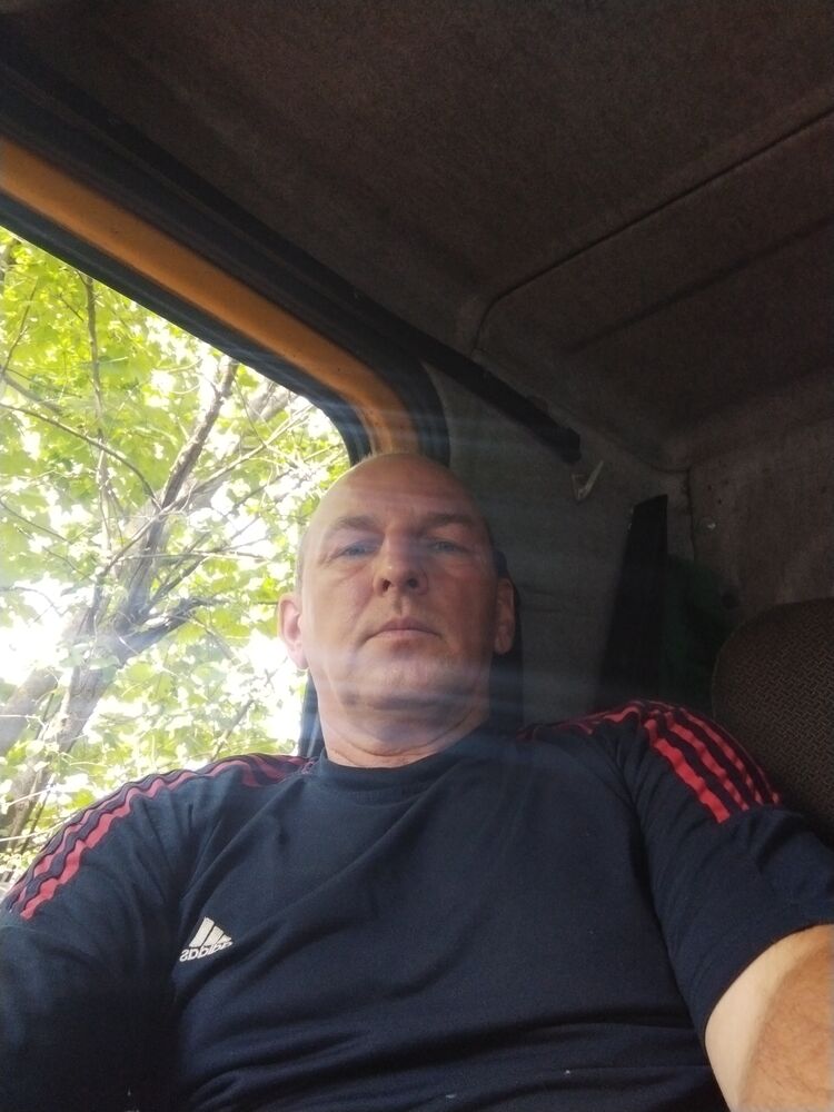  52027782  , 53 ,    