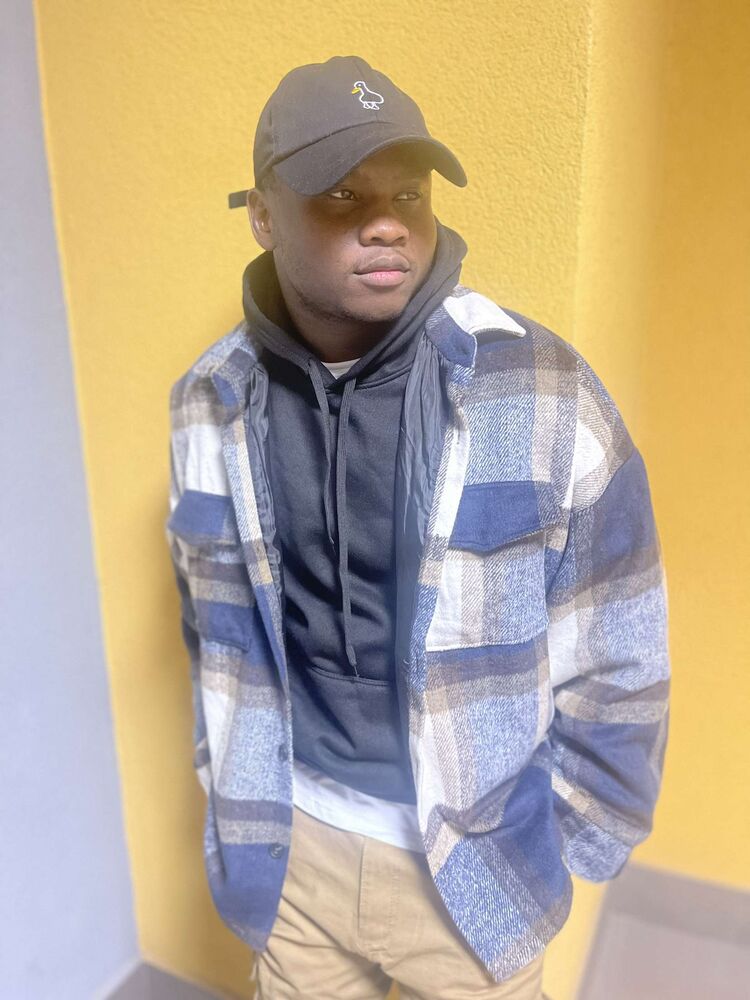 ���� 38898002 ������� Adam, 27 ���, ���� ���������� � ������