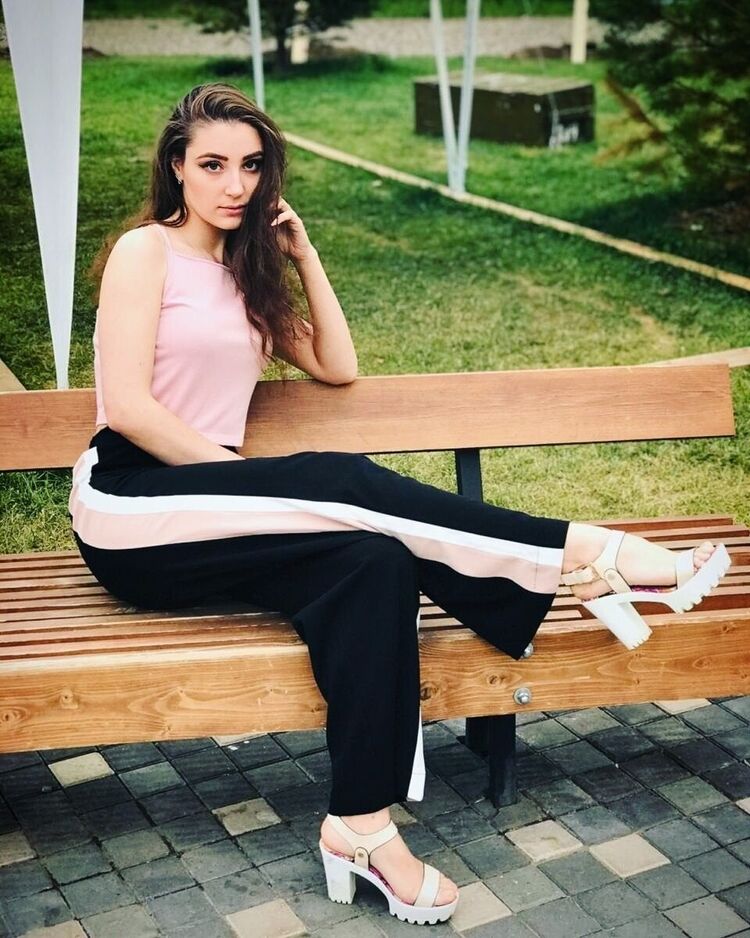  --,   , 25 ,   