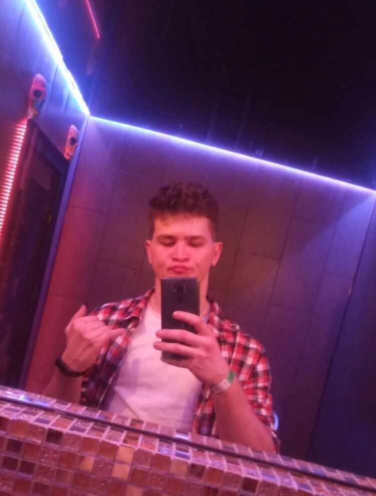  37568412  , 21 ,    
