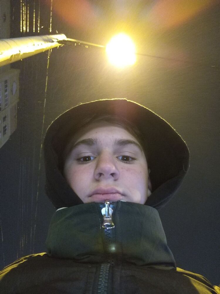  49711562  , 19 ,    
