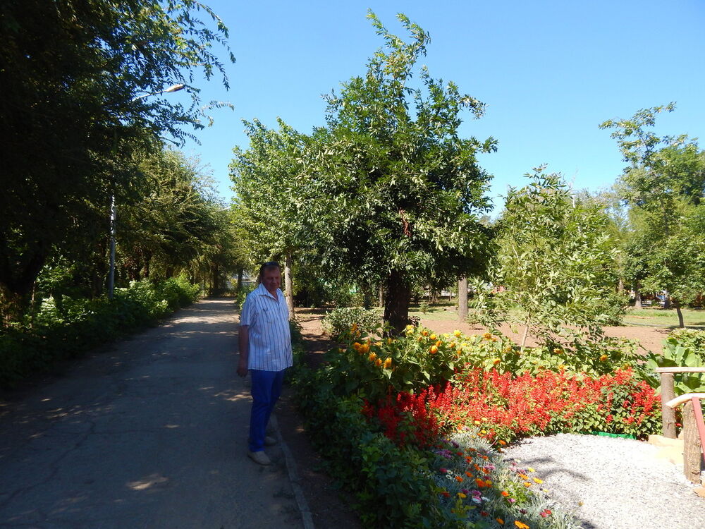  ,   Gennady, 63 ,   