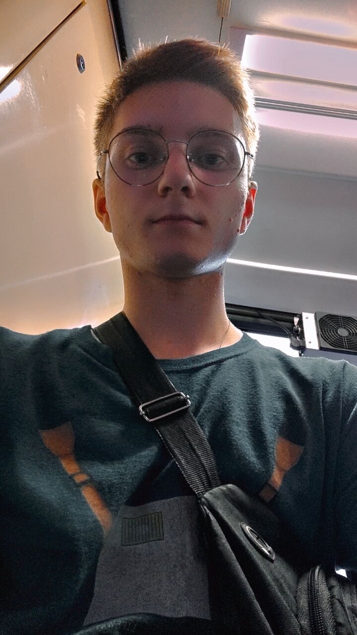  39873322  Cristian, 22 ,    