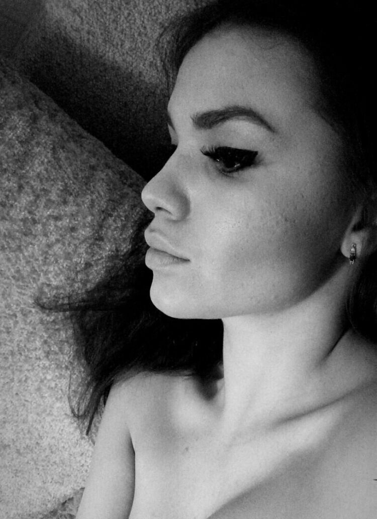  ,   Kristin, 26 ,   ,   , c 