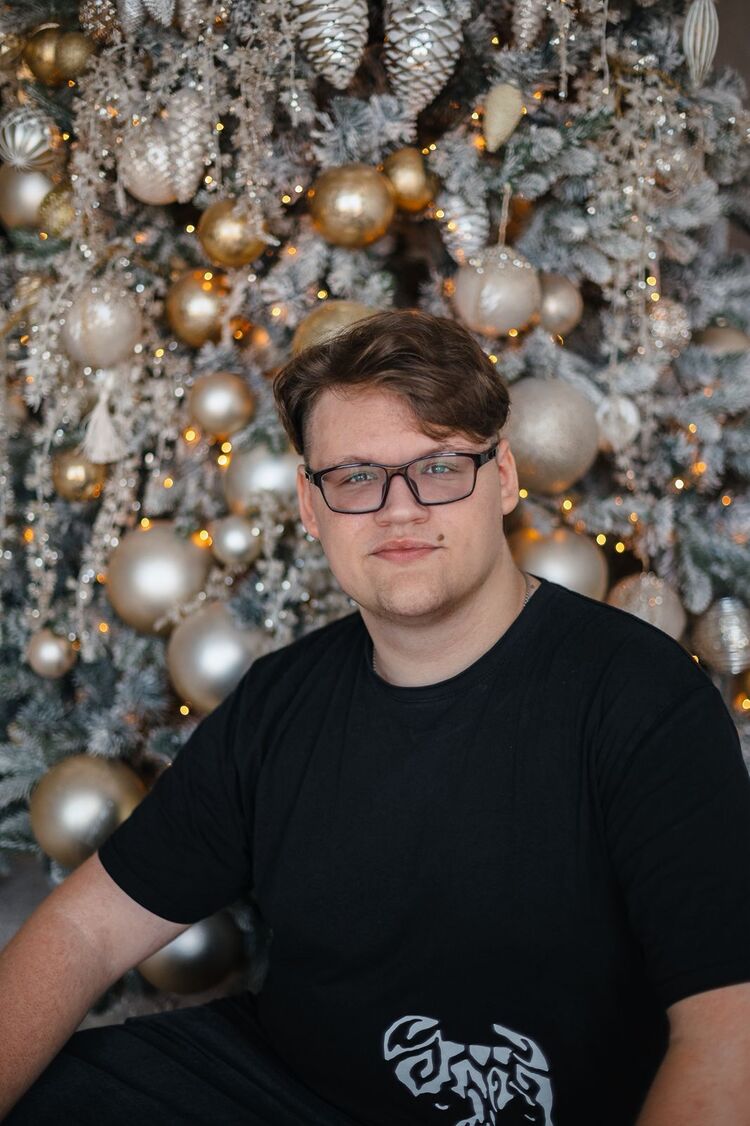  54718462  , 18 ,    -