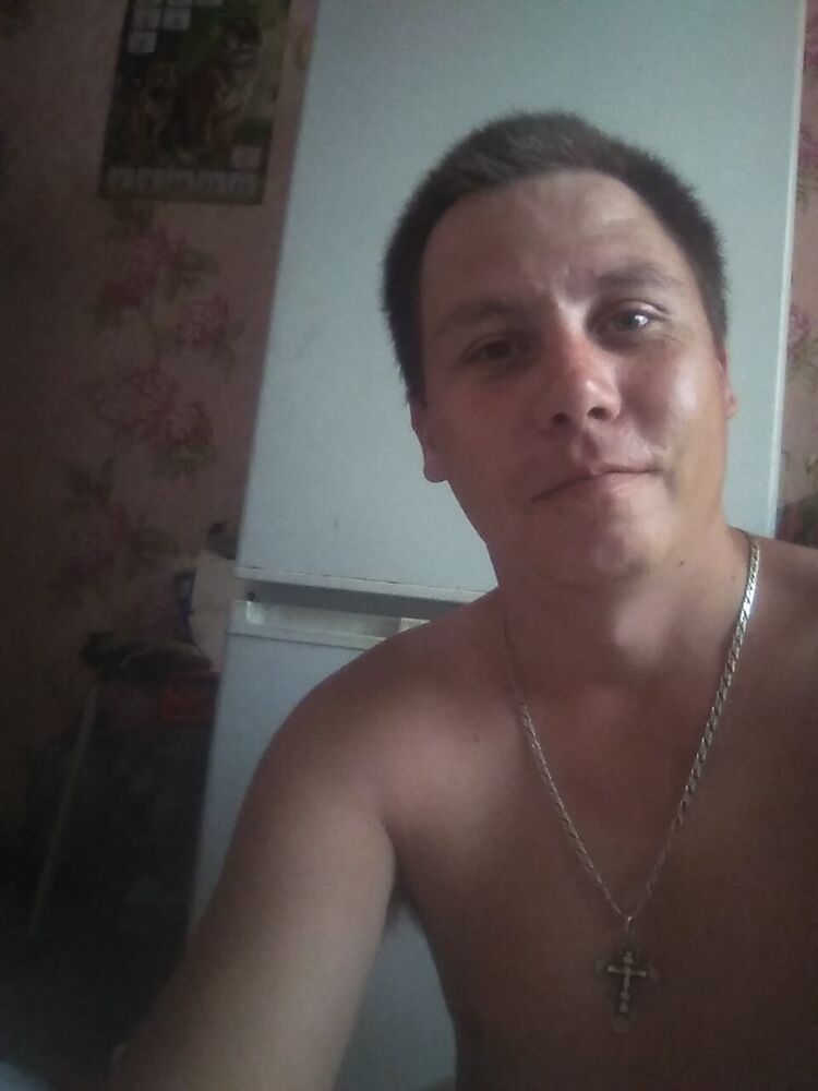  27138692  Grigory, 34 ,    -