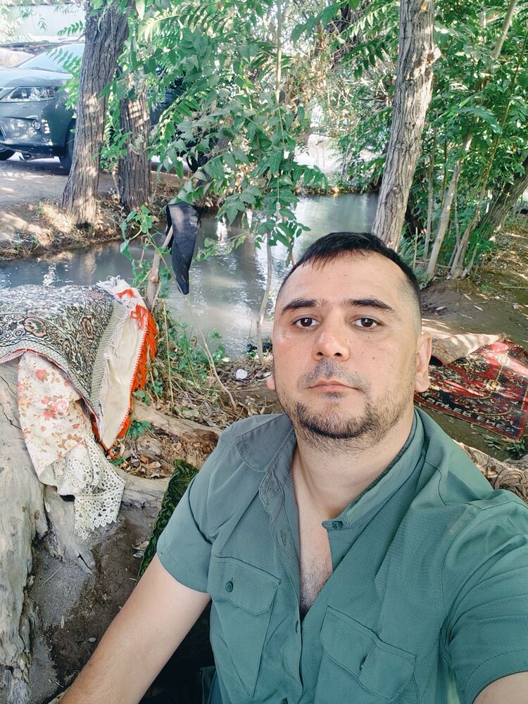  49210452  UMAR, 37 ,    