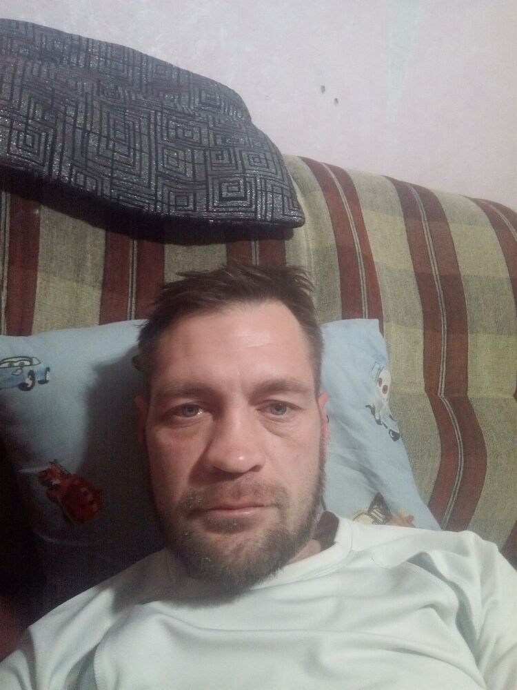  46401492  , 42 ,    