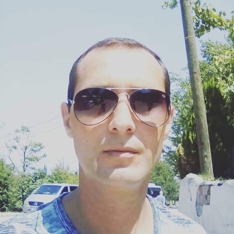  24696242  , 40 ,    