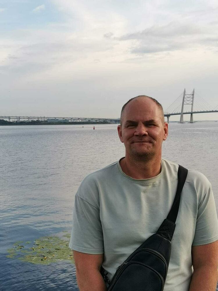  45063842  Leonid, 46 ,    -