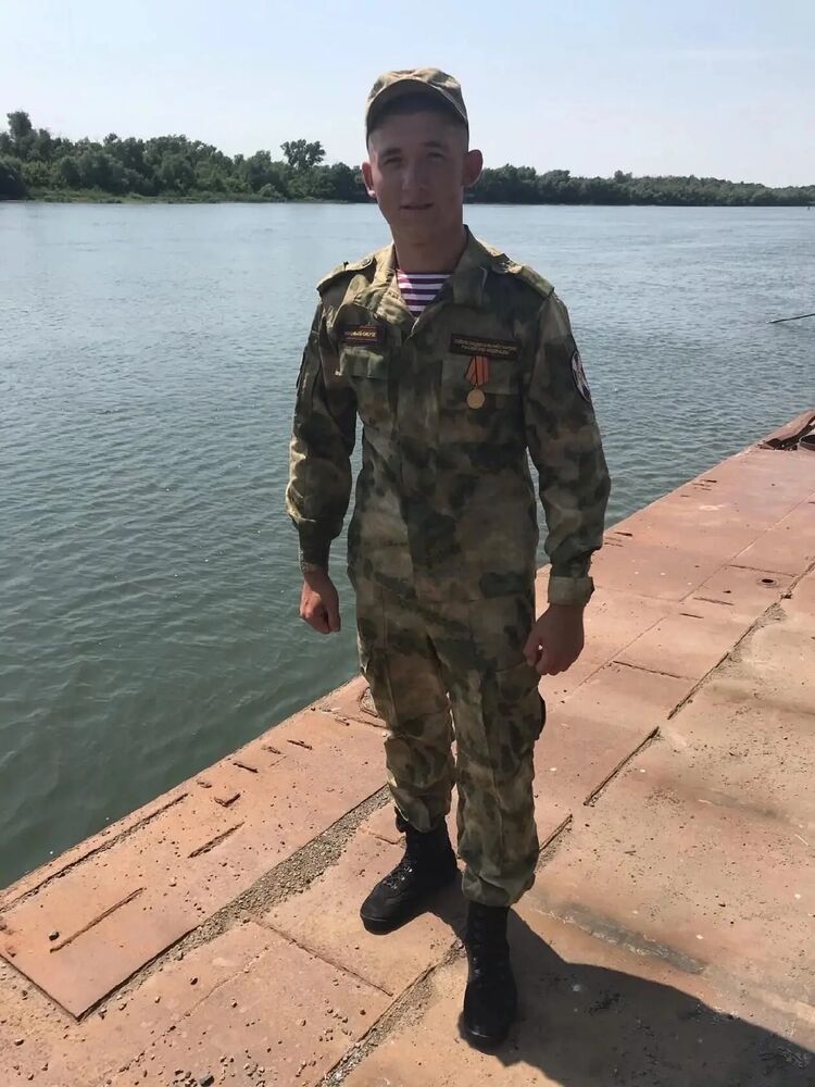  --,   Konstantin, 23 ,   ,   , c 
