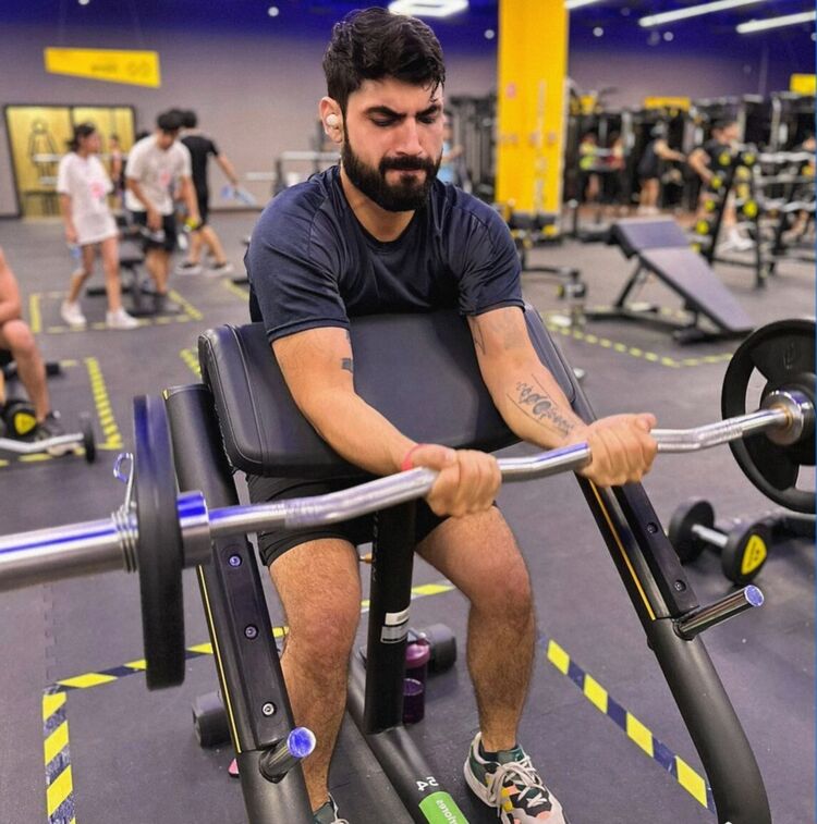  53002032  , 38 ,    --