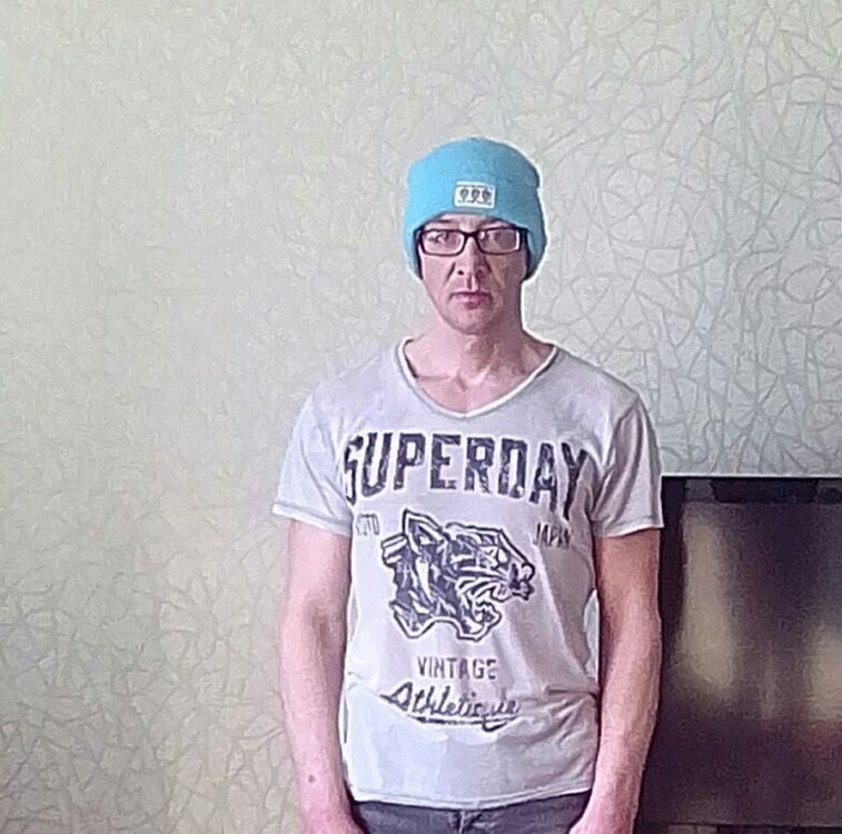  9054352  Ruslan, 48 ,    