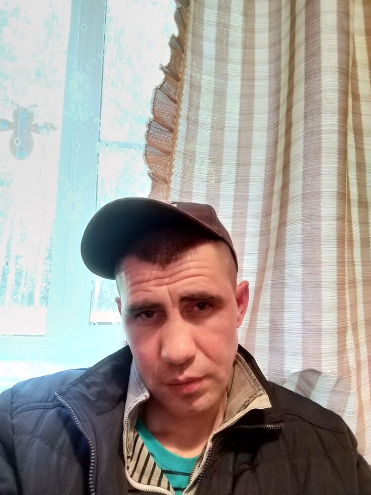  13205022  Aleksei, 45 ,    