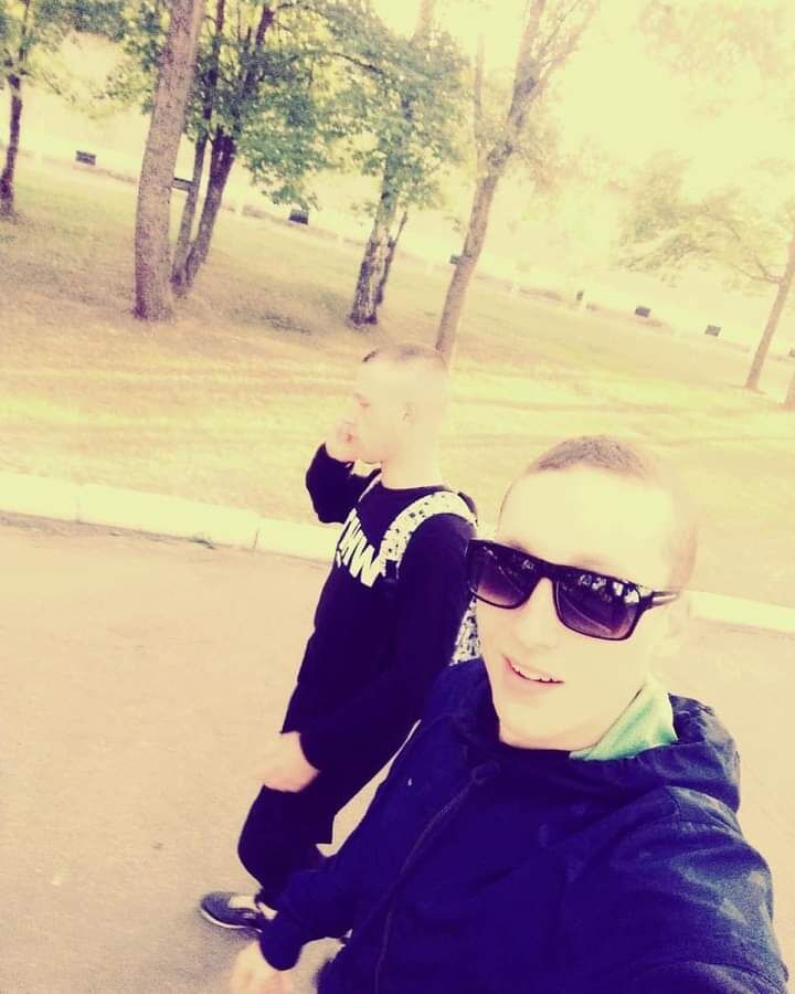  43112572  , 27 ,    