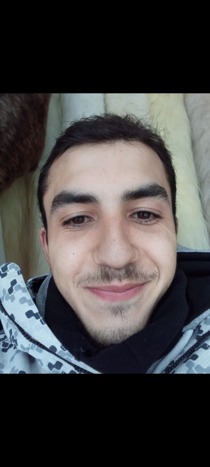  43390262  , 23 ,    