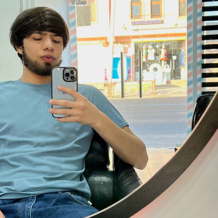  47046772  , 22 ,    