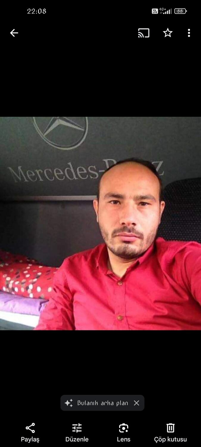  48503152  Huseyin, 40 ,    