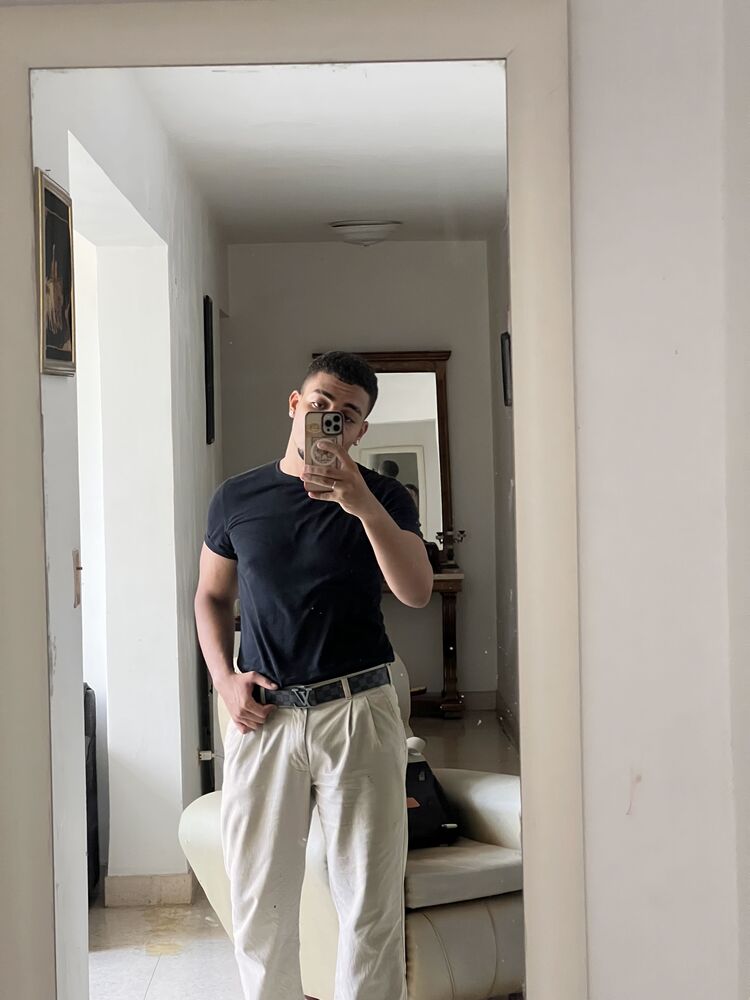  Havana,   Alejandro, 21 ,   ,   