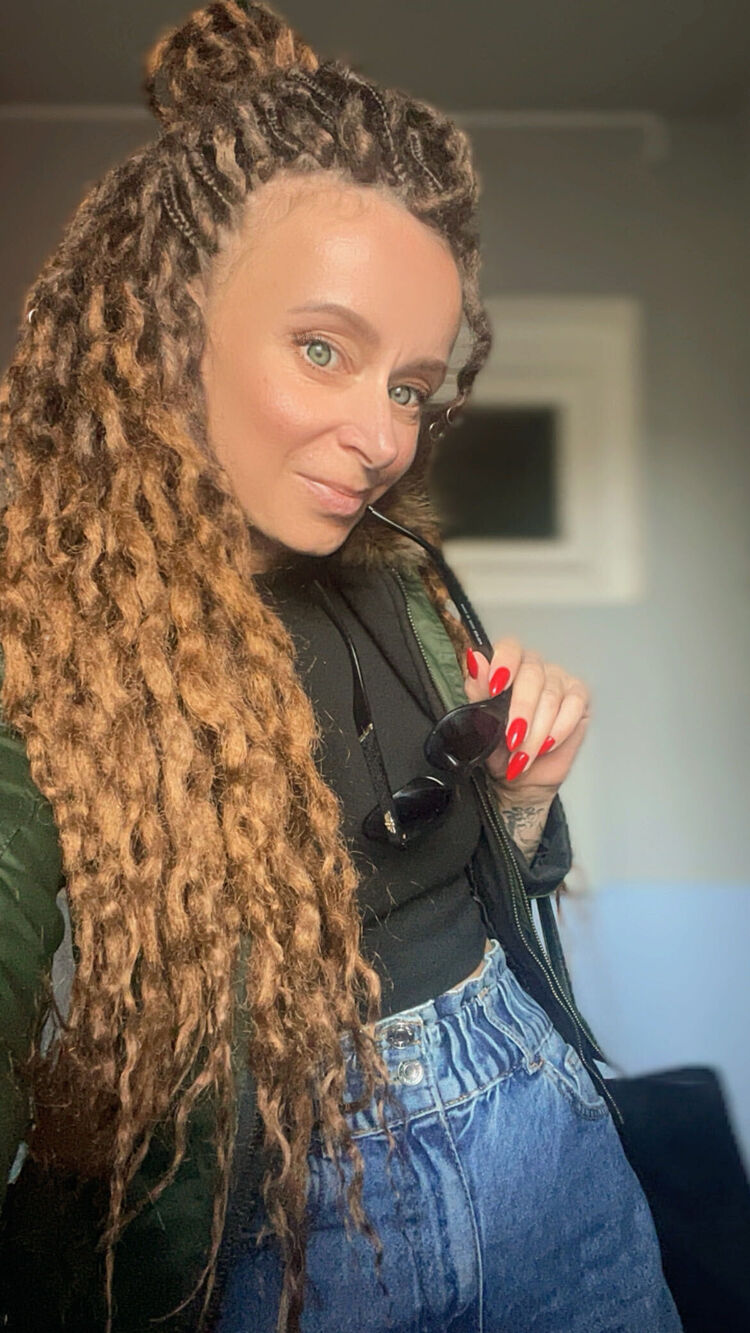  54093022  Rita, 43 ,    