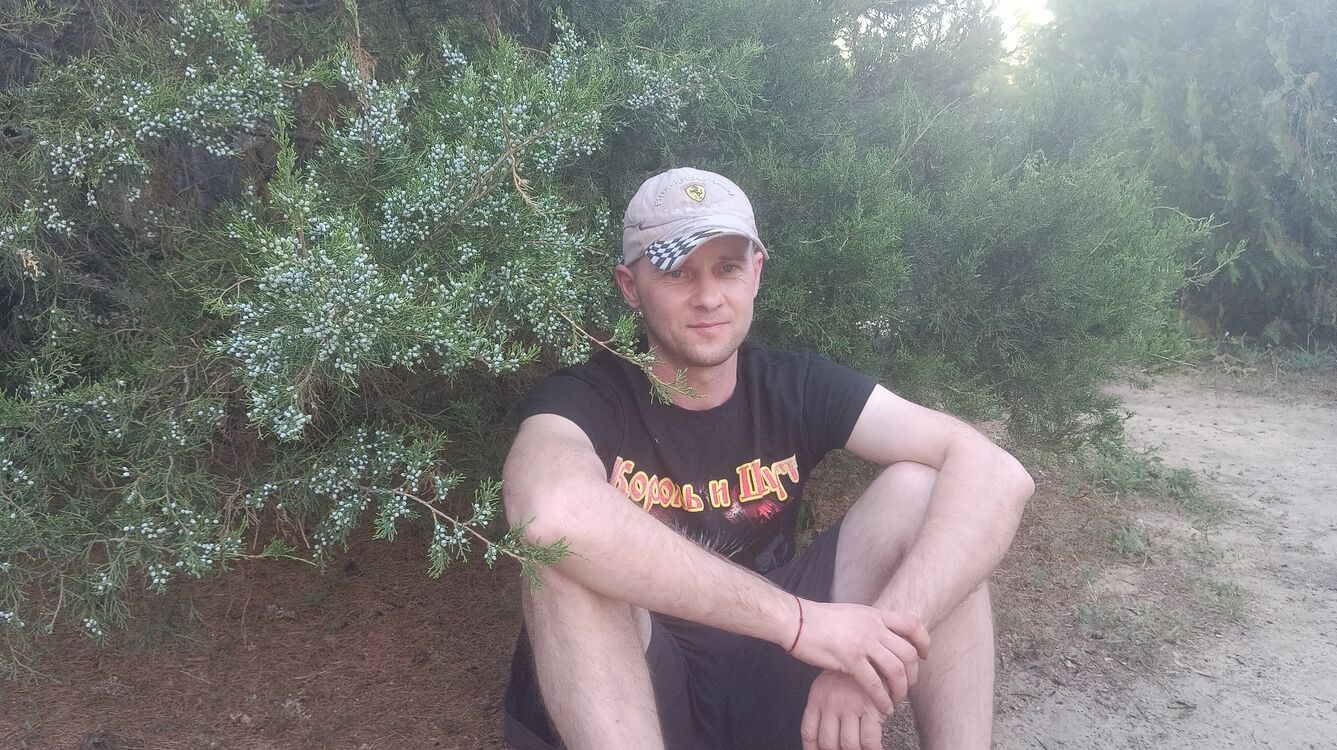  45144812  , 37 ,    