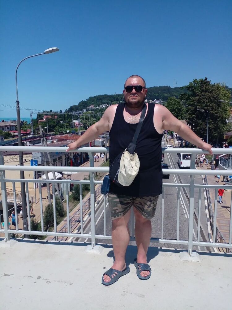  29446052  Viktor, 36 ,    