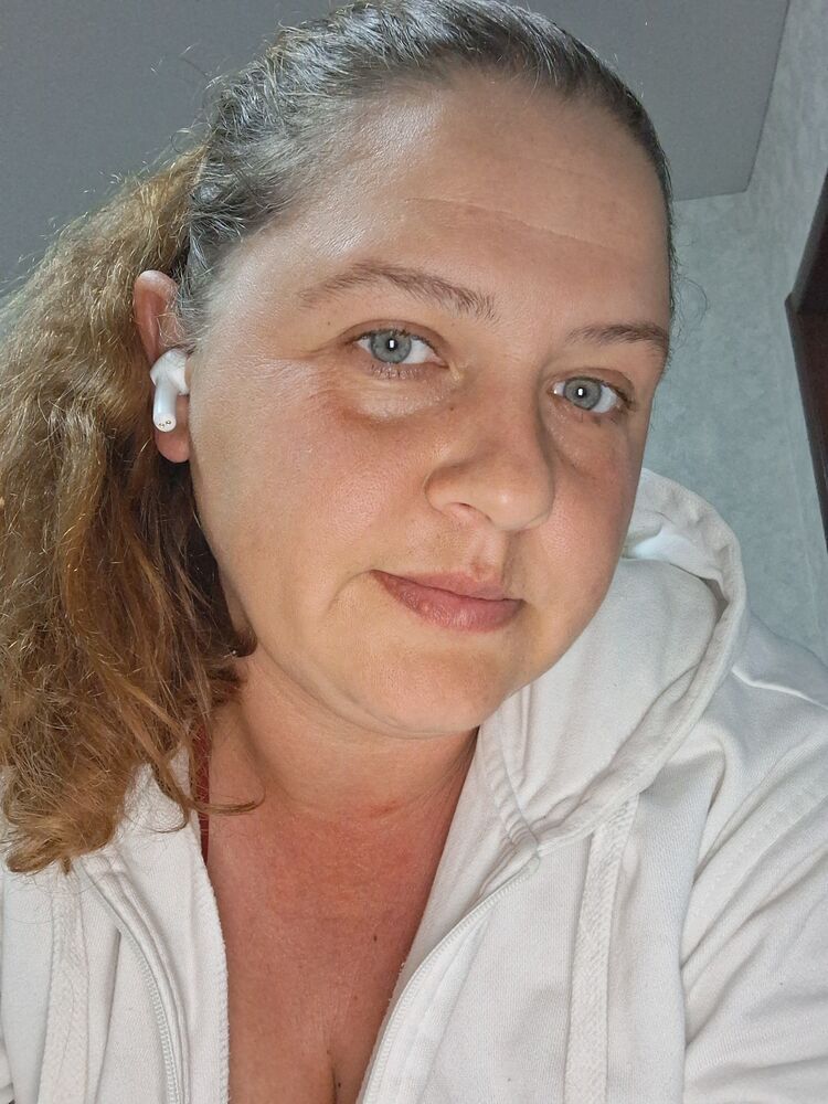  ,   Viktoriia, 34 ,   