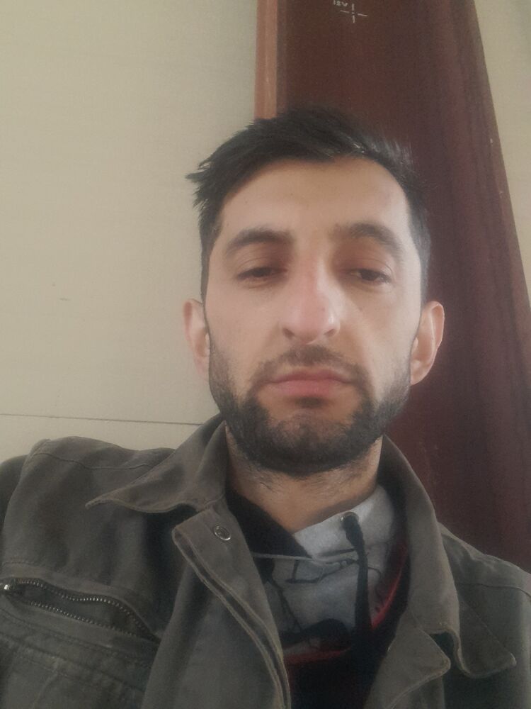  47780622  Arman, 37 ,    