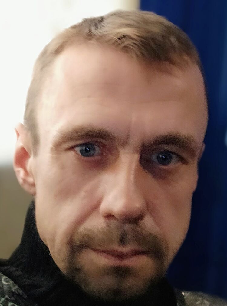 38519902  , 49 ,    