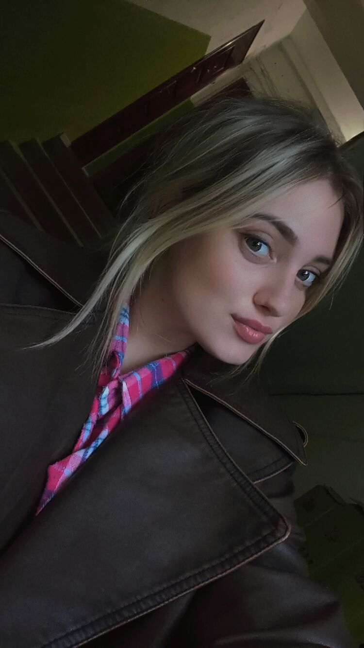  53994822  Olga, 30 ,    