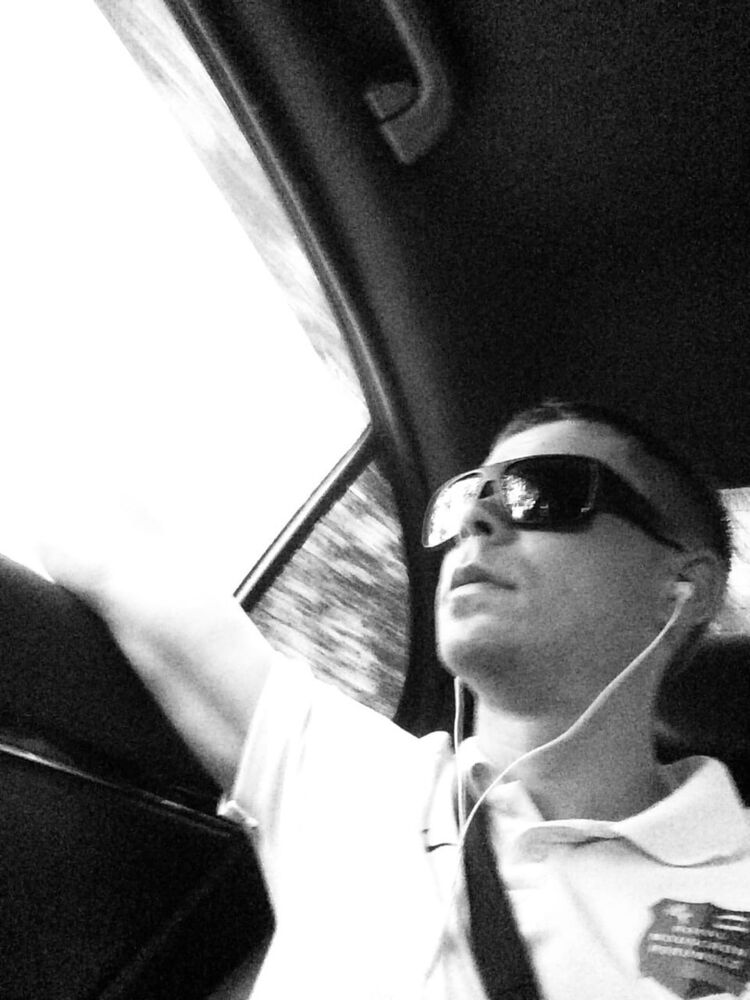  ,   Tony, 32 ,   ,   , c 