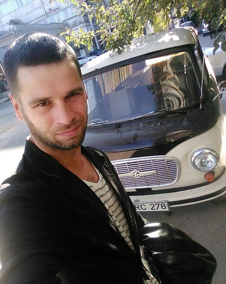  Praha,   , 37 ,   ,   
