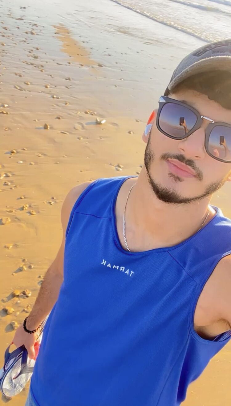  ,   Abdel, 22 ,   ,   