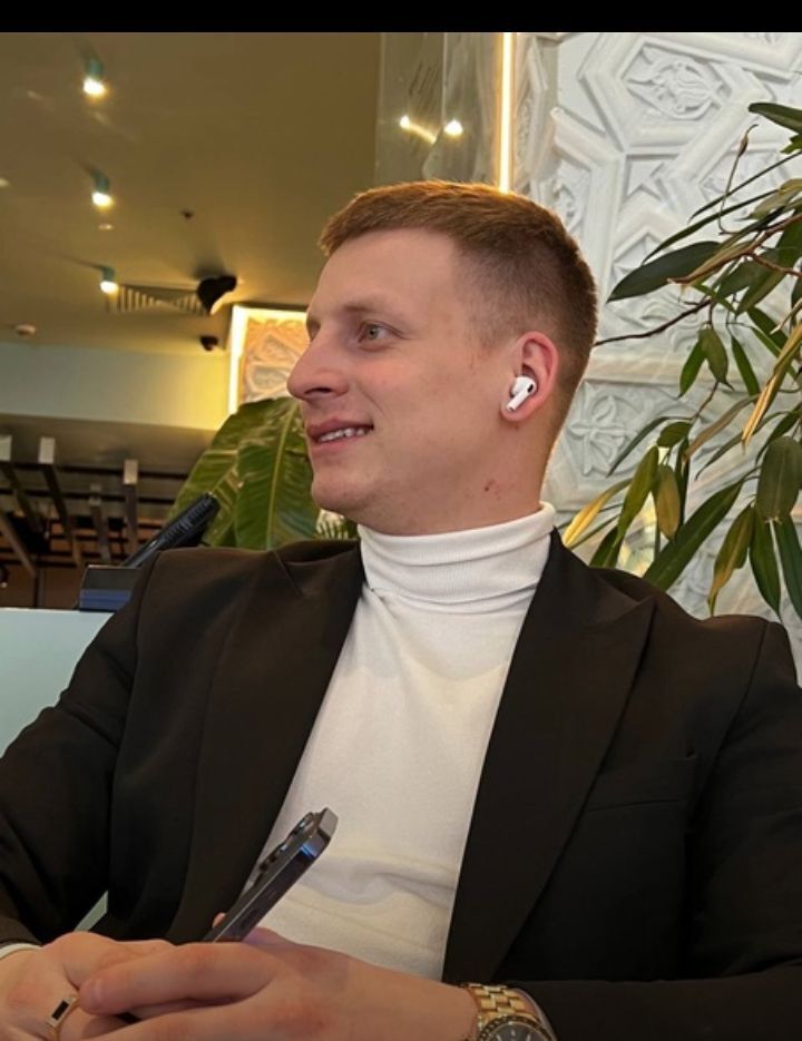 48420322  Kirill, 26 ,    