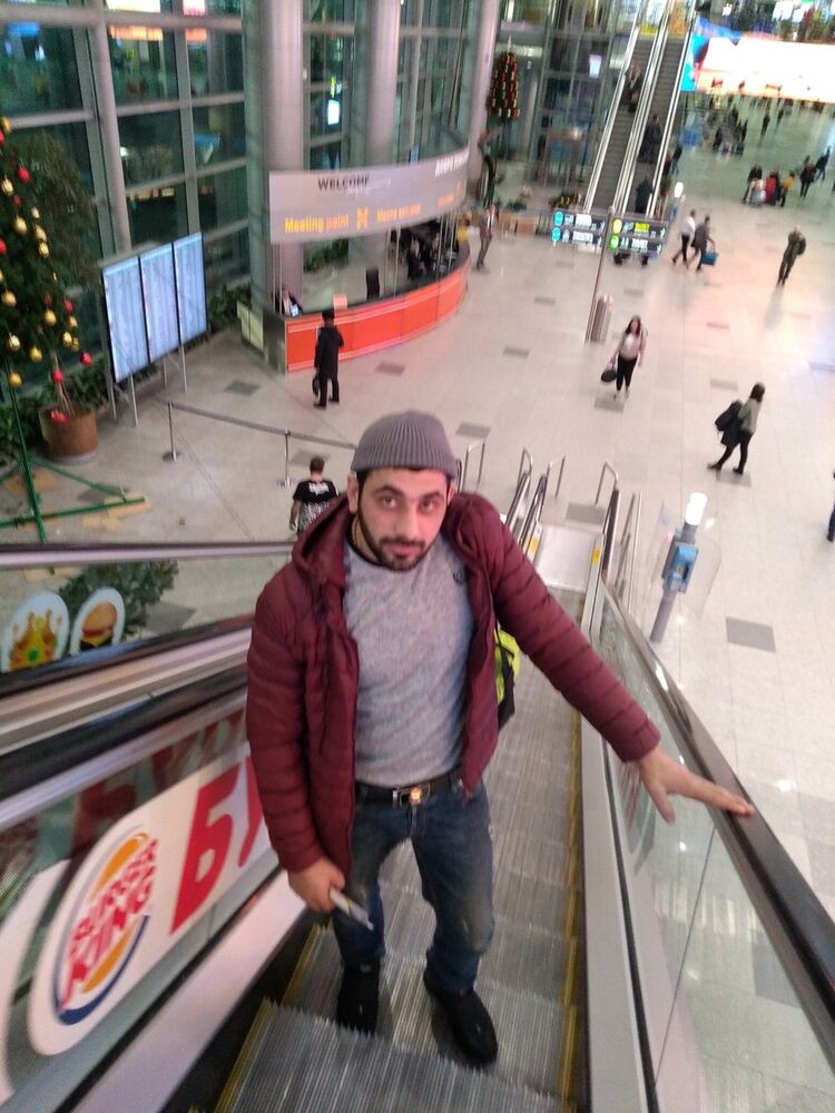  18831842  Agas, 31 ,    