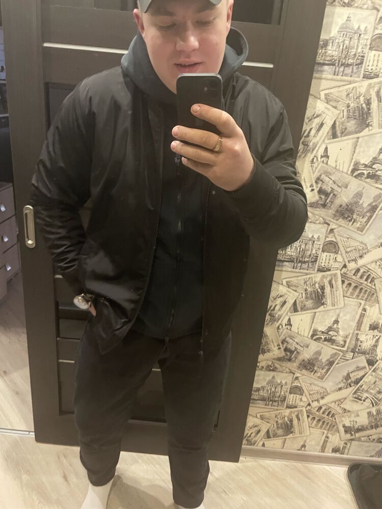  34147812  , 23 ,    
